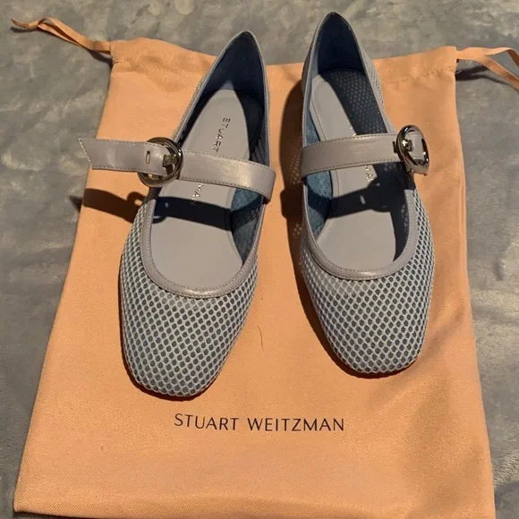 Stuart Weitzman
Arabella Mary
Jane (Women) size 7B - Picture 5 of 10